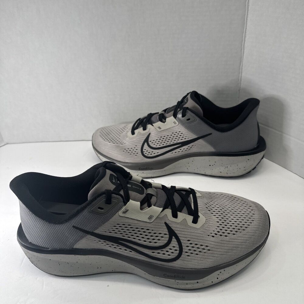 Nike Quest 6 Men’s 10.5 Running Shoes Gray Black IB4002-014 Good Condition